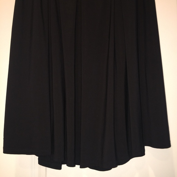 Black Skirt - Picture 7 of 7